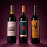 Casa Anza Cabernet Sauvignon, Epicentro Ensamble y Quinta Monasterio sobre fondo vino